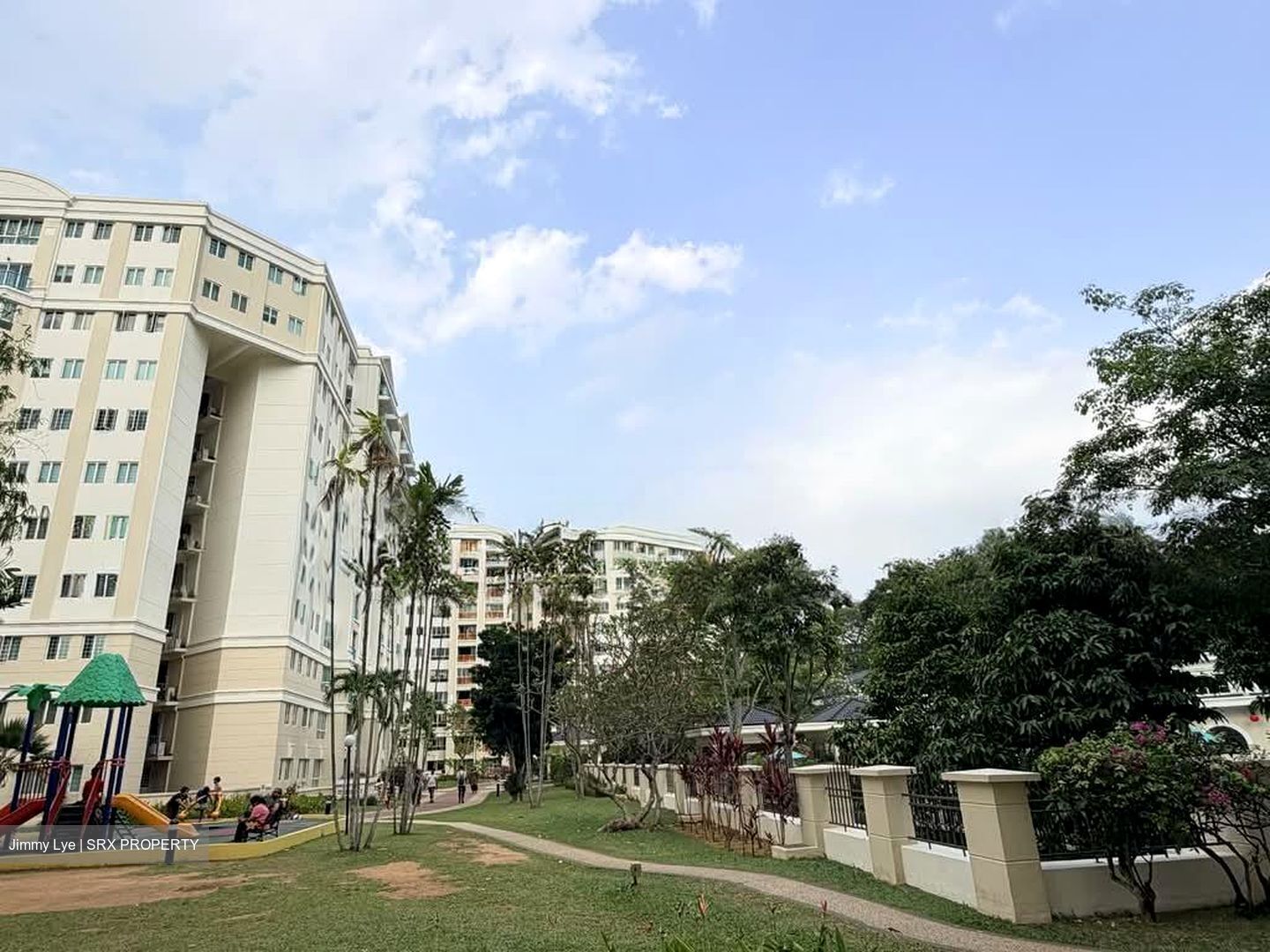 Melville Park (D18), Condominium #566845721